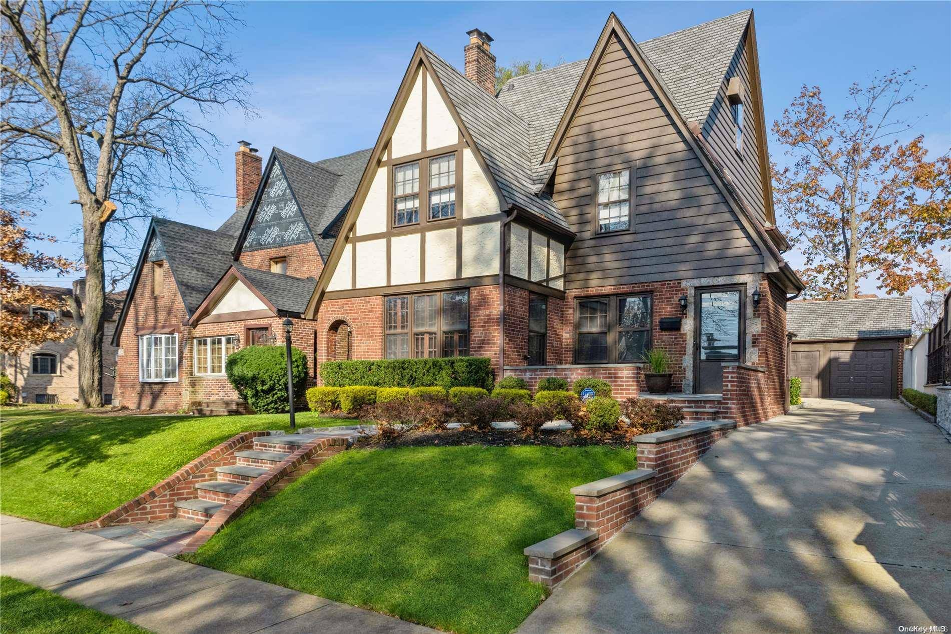 84-07 Kent ST, Jamaica Estates, NY 11432