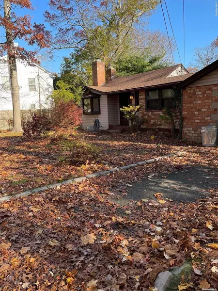 153 Cypress DR, Mastic Beach, NY 11951