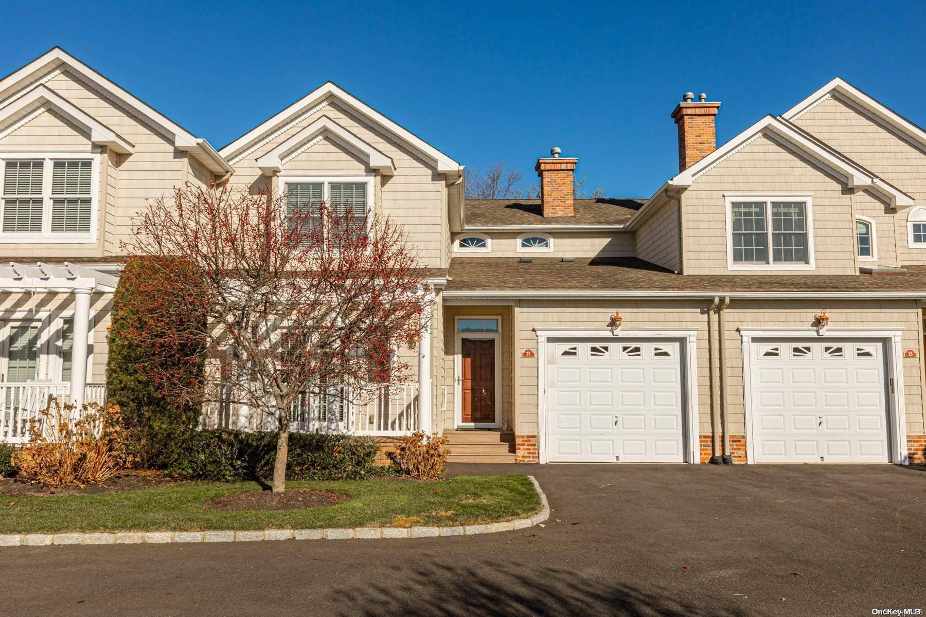 23 Daniels WAY #23, Bay Shore, NY 11706