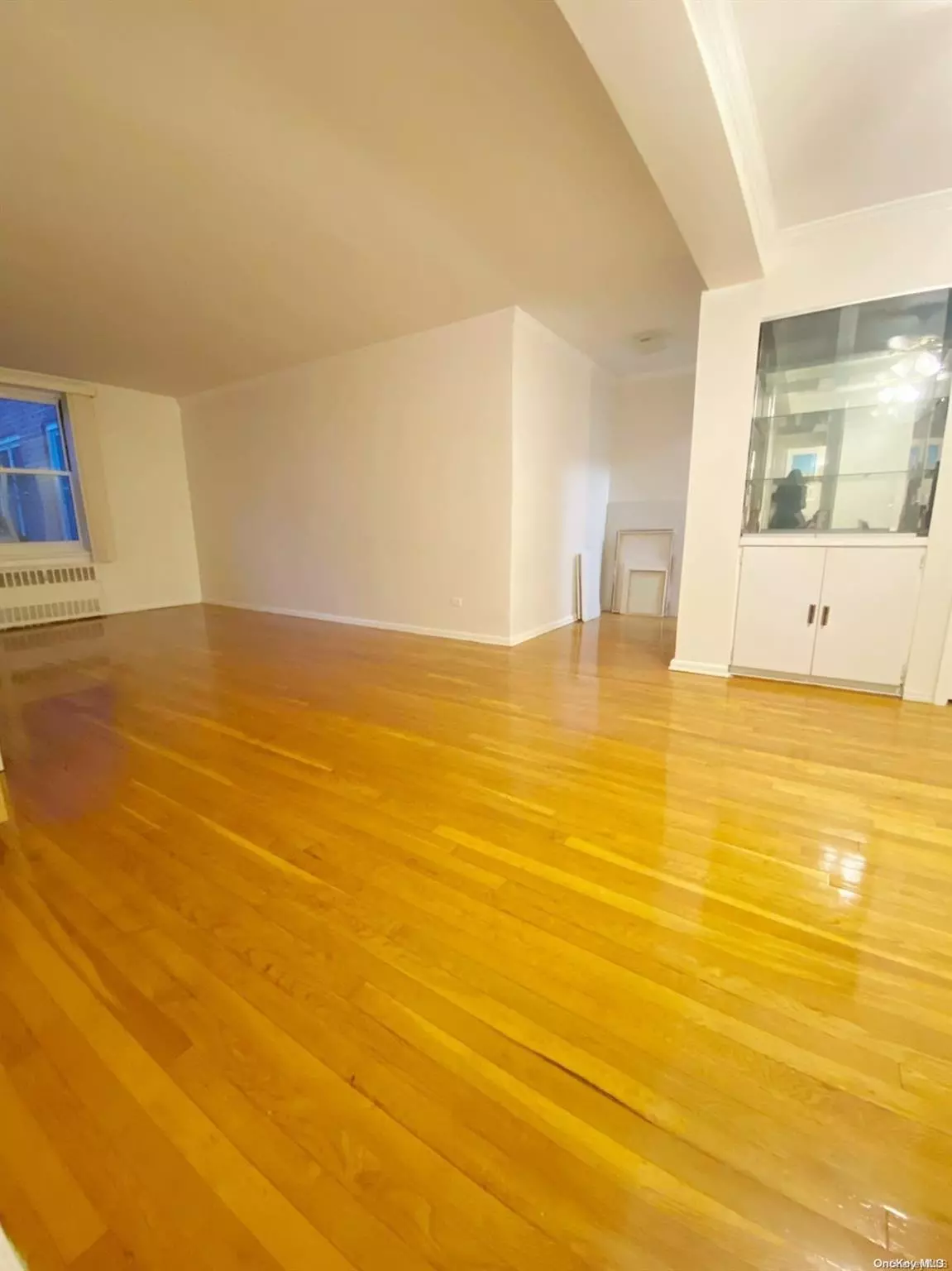 Flushing, NY 11354,142-05 Roosevelt AVE #327