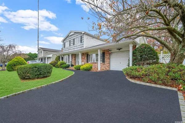 Hauppauge, NY 11788,82 Cardinal LN