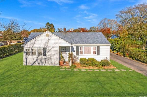 183 Miller RD, Southampton, NY 11968