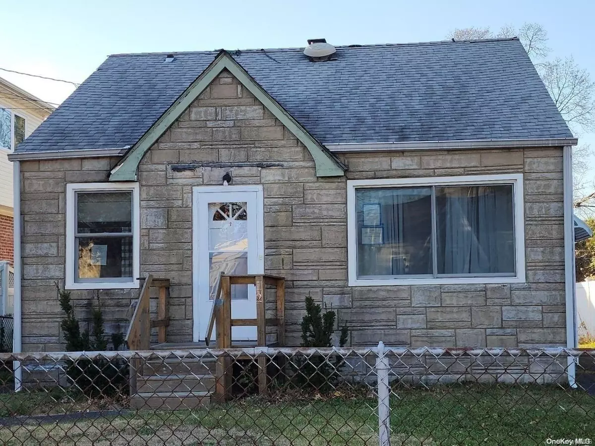 Elmont, NY 11003,12 5th ST