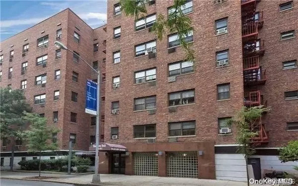 94-31 59 AVE #5C, Elmhurst, NY 11373