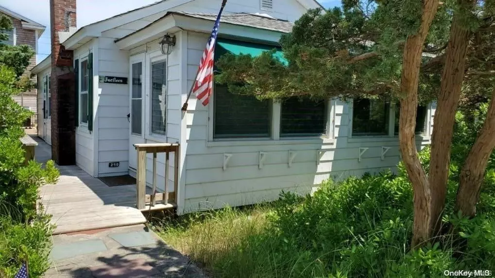Ocean Beach, NY 11770,250 Cottage WALK