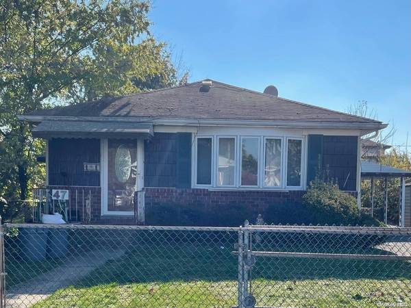 47 Sherman AVE, Bethpage, NY 11714