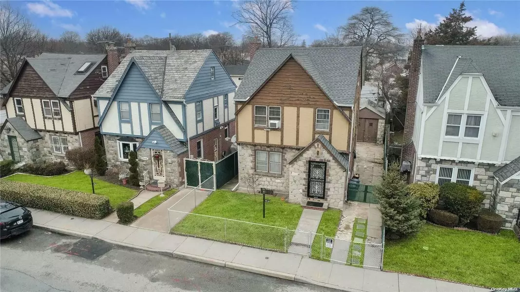 178-09 132nd AVE, Springfield Gardens, NY 11413