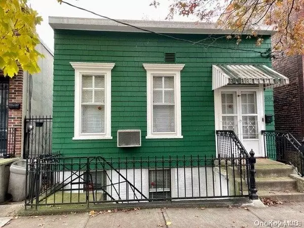 35-27 10th ST, Long Island City, NY 11106