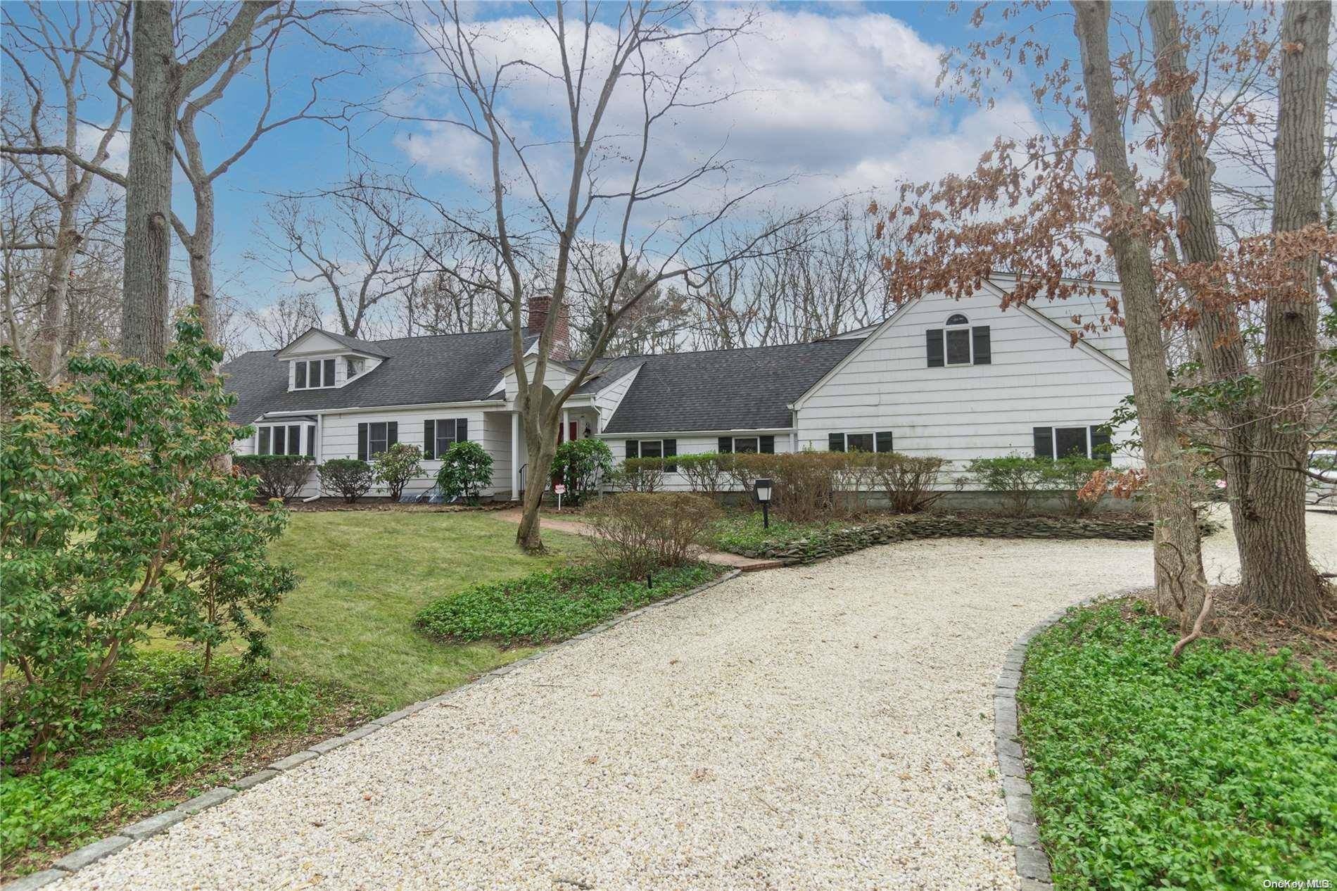 Setauket, NY 11733,4 Southgate RD