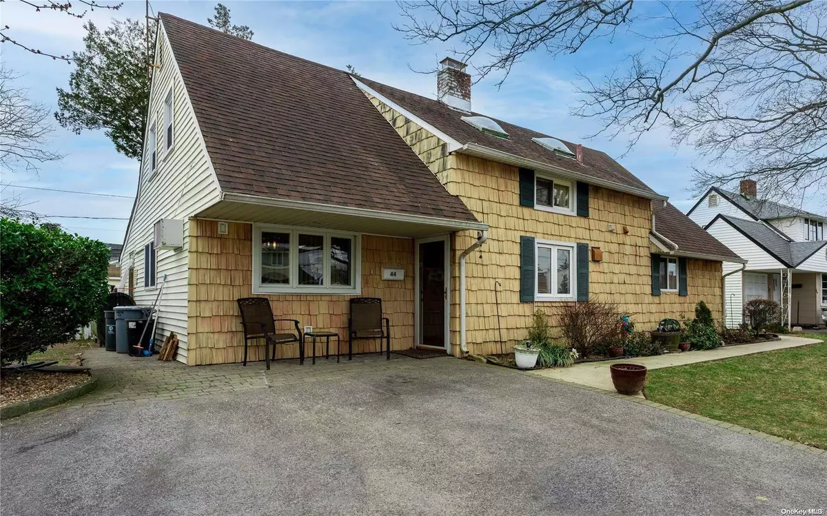 Levittown, NY 11756,44 Flamingo RD