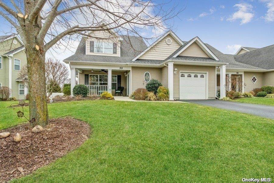 58 Stoneleigh DR #58, Riverhead, NY 11901