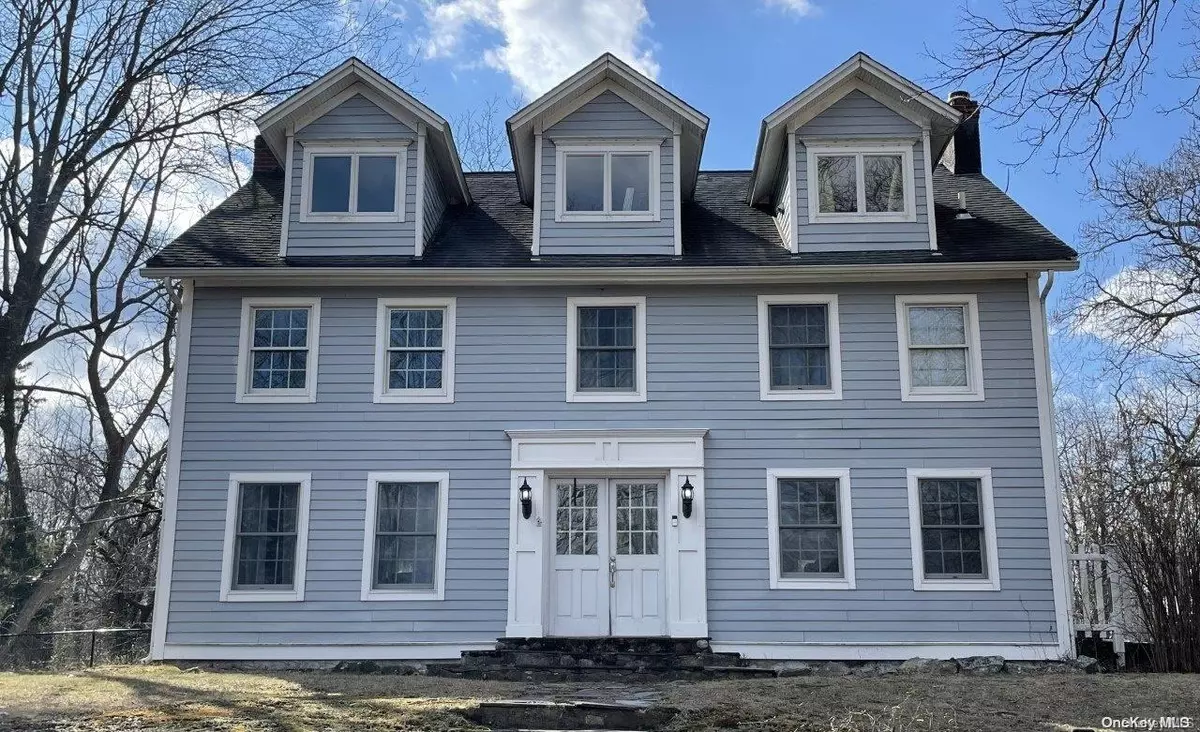 Greenlawn, NY 11740,175 Stony Hollow RD