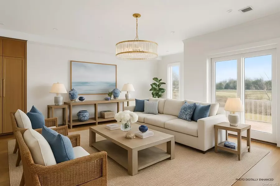 68 Foster AVE #8, Hampton Bays, NY 11946