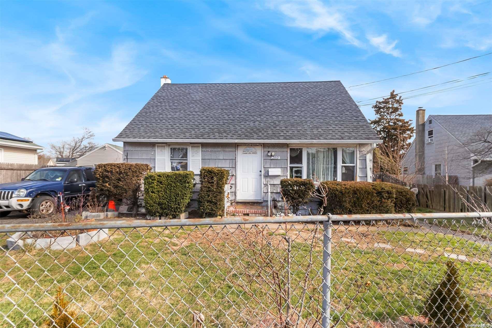 269 4th AVE, Bay Shore, NY 11706