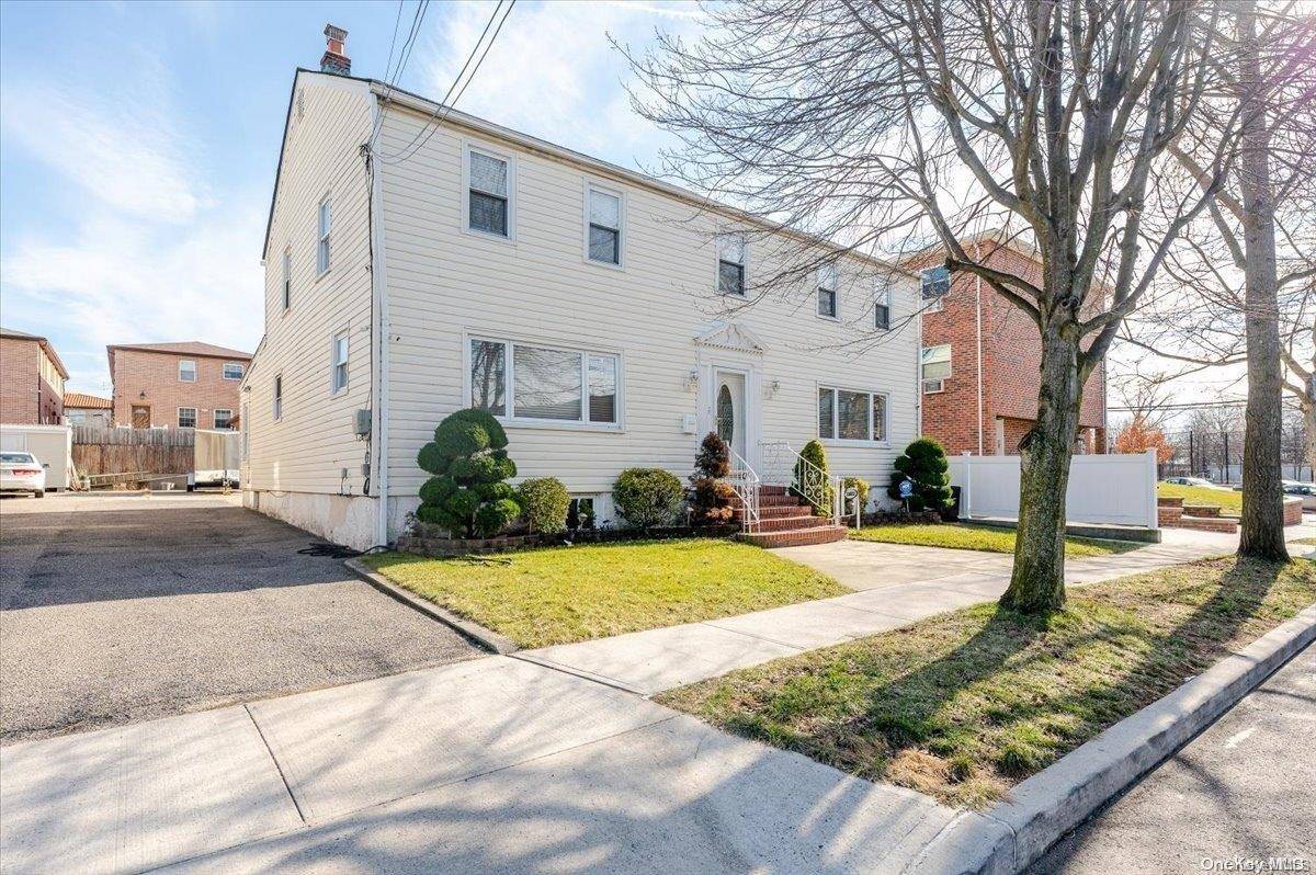 150-31 Huron ST, Ozone Park, NY 11417