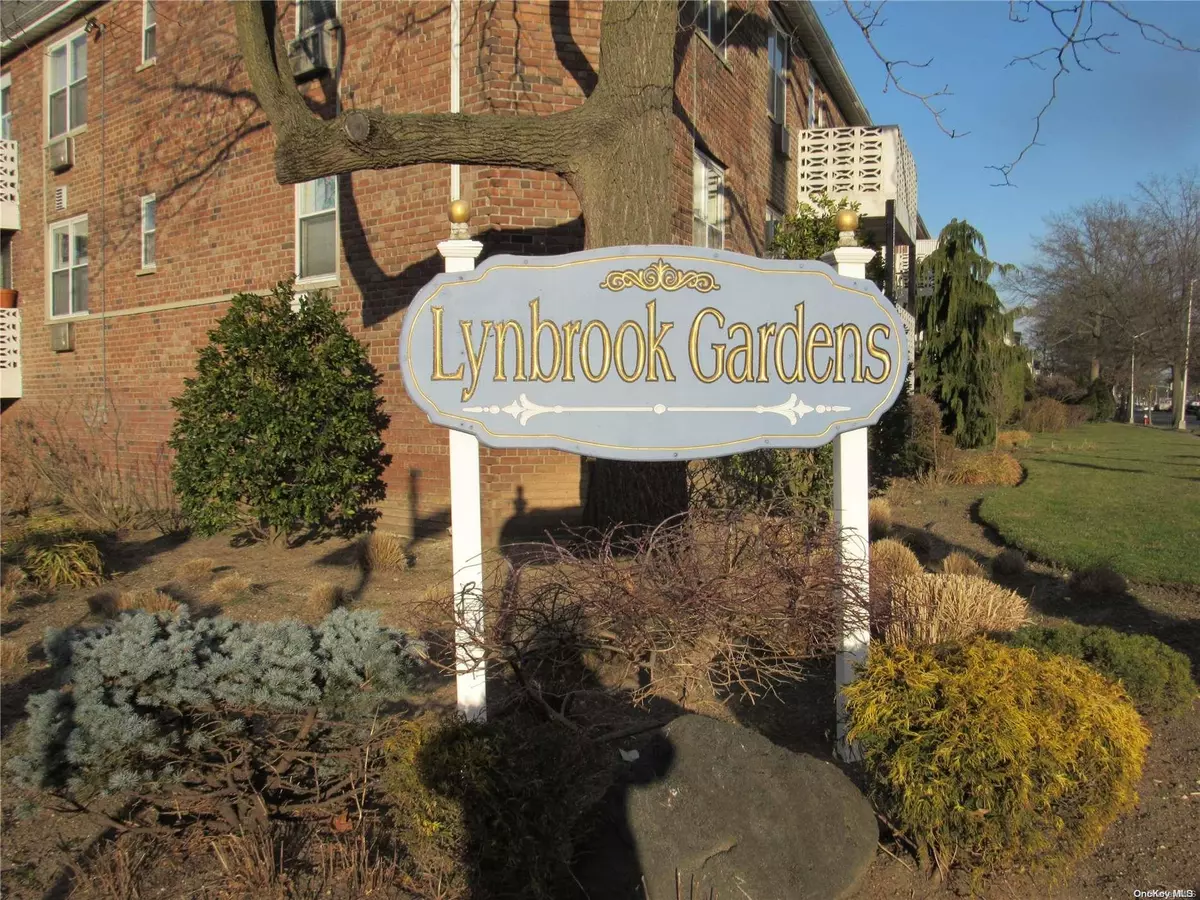 Lynbrook, NY 11563,2 Fowler AVE #217