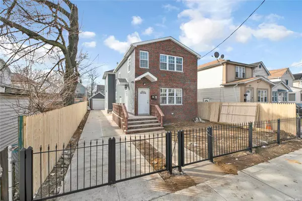 Springfield Gardens, NY 11413,132-50 Bennett CT