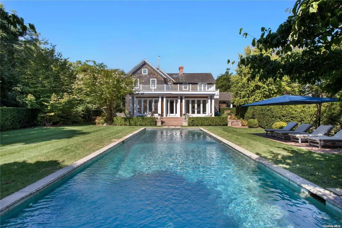 Bellport Village, NY 11713,95 S Howells Point RD