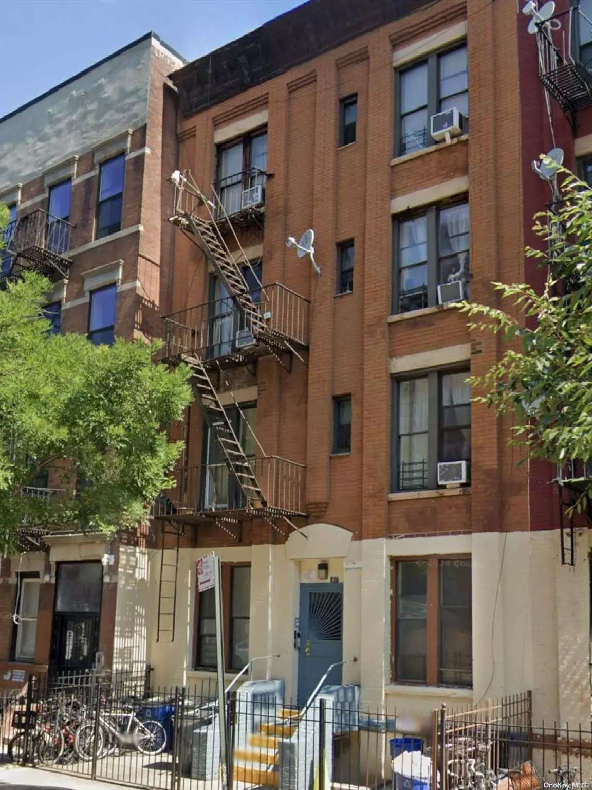 Brooklyn, NY 11238,567 Saint Johns PL