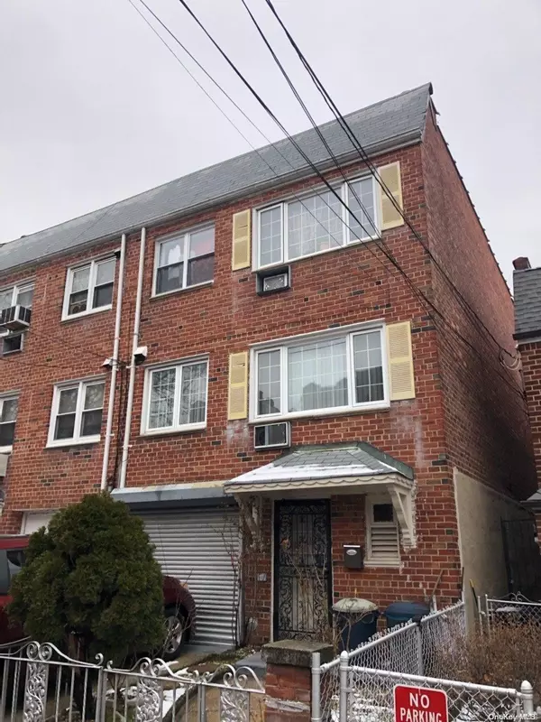 108-43 43rd AVE, Corona, NY 11368