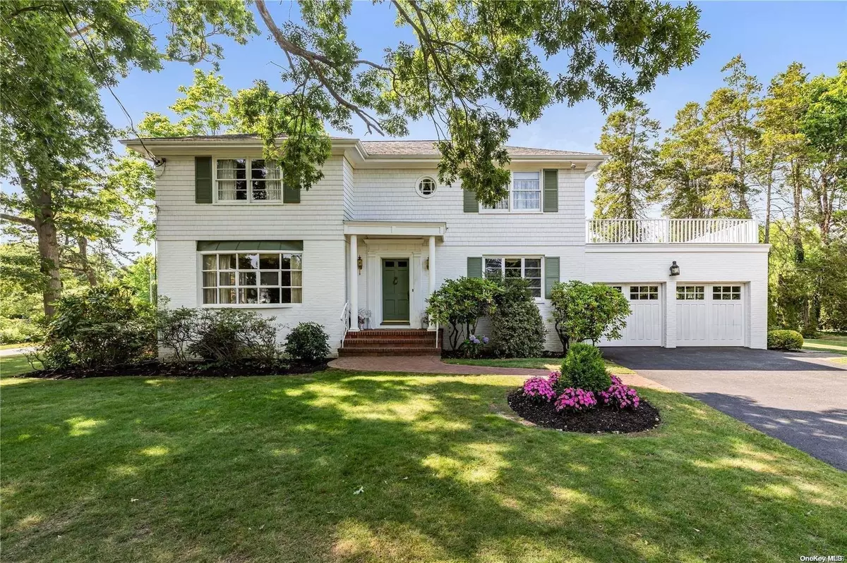 Brightwaters, NY 11718,4 Lakeview Ave S