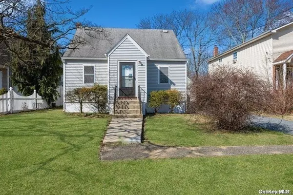 120 S 26th ST, Wyandanch, NY 11798