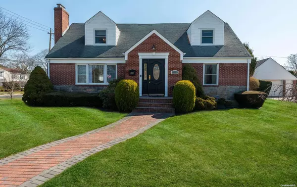 131 Lincoln ST, Garden City, NY 11530