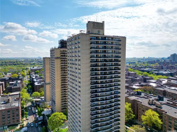 102-30 66th RD #20F, Forest Hills, NY 11375