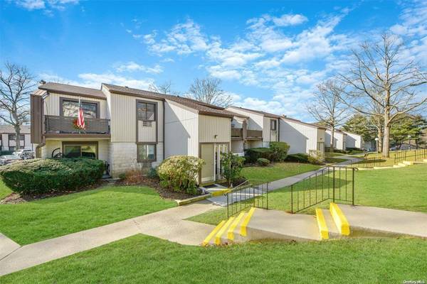 51 Richmond BLVD #3B, Ronkonkoma, NY 11779