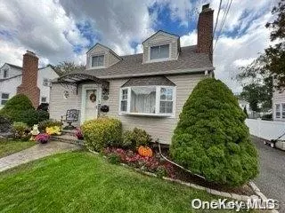 1529 Mattison ST, North Baldwin, NY 11510