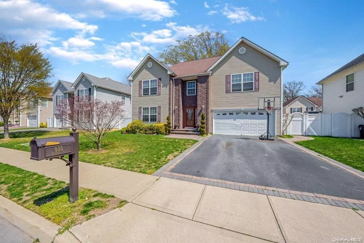 West Hempstead, NY 11552,935 Otsego RD
