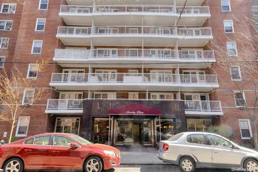 110-20 71st RD #121, Forest Hills, NY 11375