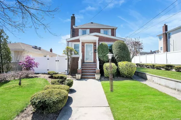 849 Second AVE, Franklin Square, NY 11010