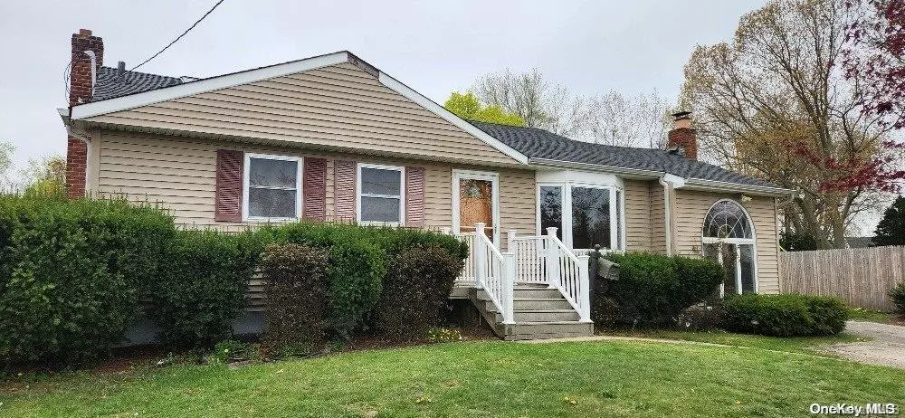 Islip Terrace, NY 11752,6 Brook CIR