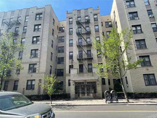 40-18 Hampton ST #5C, Elmhurst, NY 11373