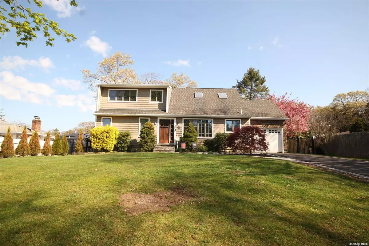 Sayville, NY 11782,199 Versa PL