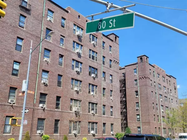 80-09 35th AVE #F5, Jackson Heights, NY 11372