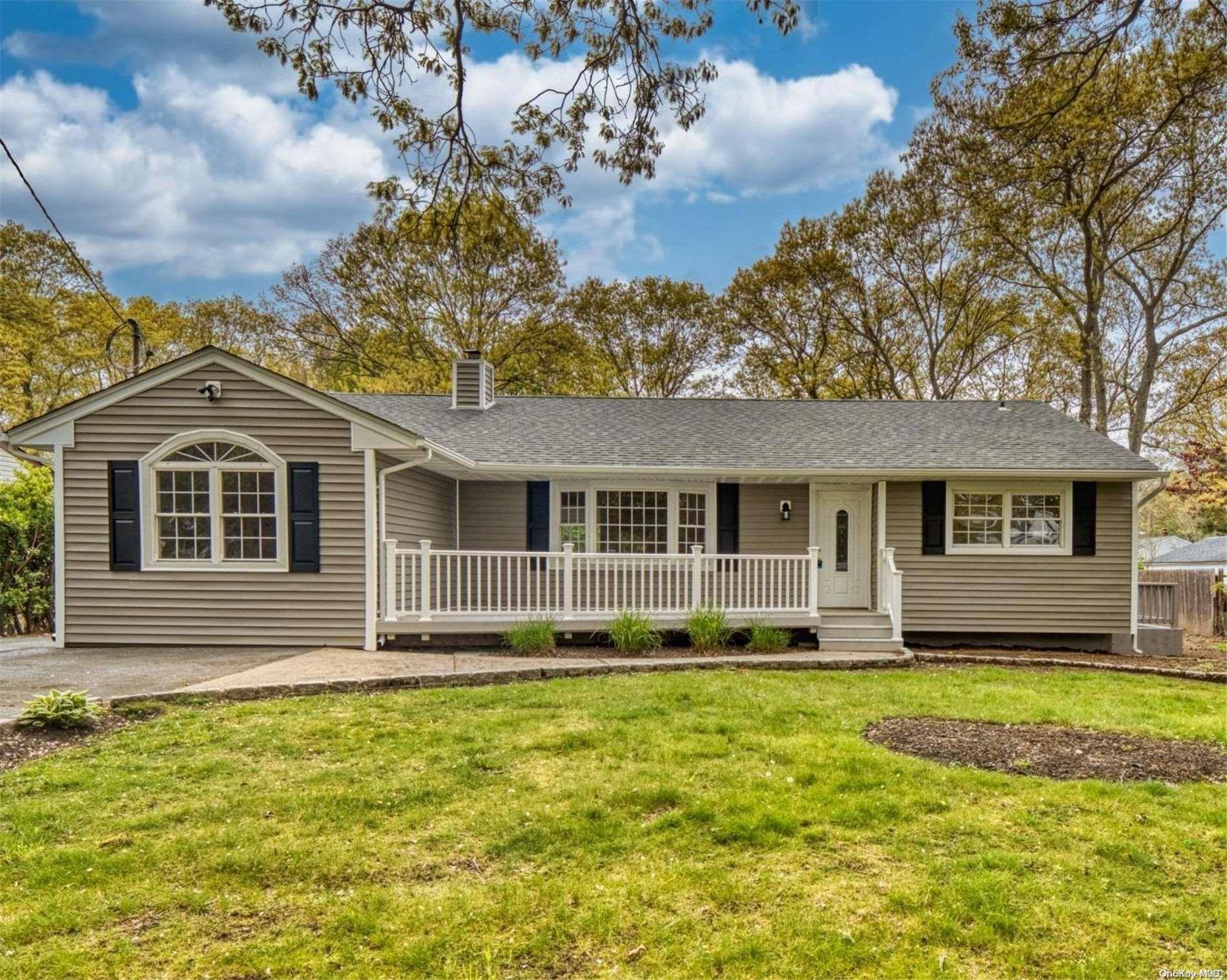 235 Pleasant ST, Ronkonkoma, NY 11779