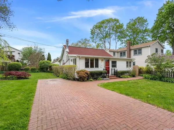 142 Soundview DR, Rocky Point, NY 11778