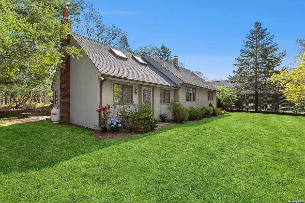 Sag Harbor, NY 11963,19 Widgeon LN