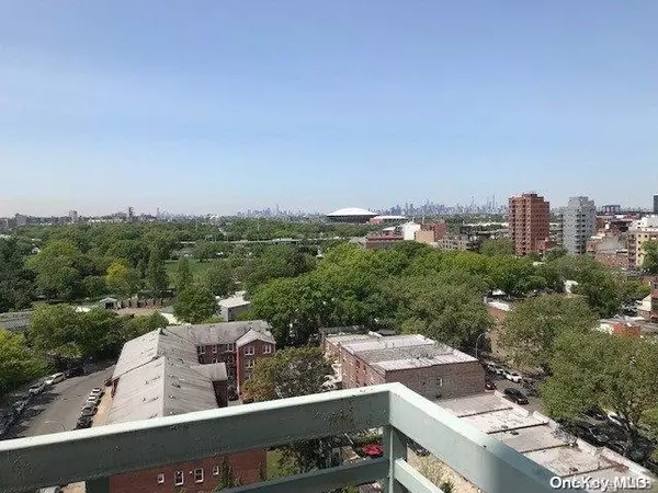 43-18 Main ST #11D, Flushing, NY 11355