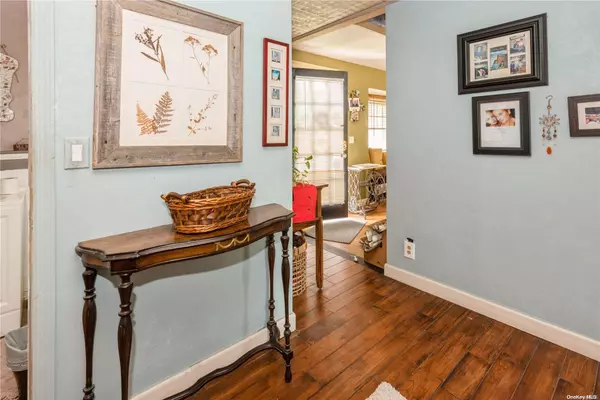 East Northport, NY 11731,119 Catherine ST