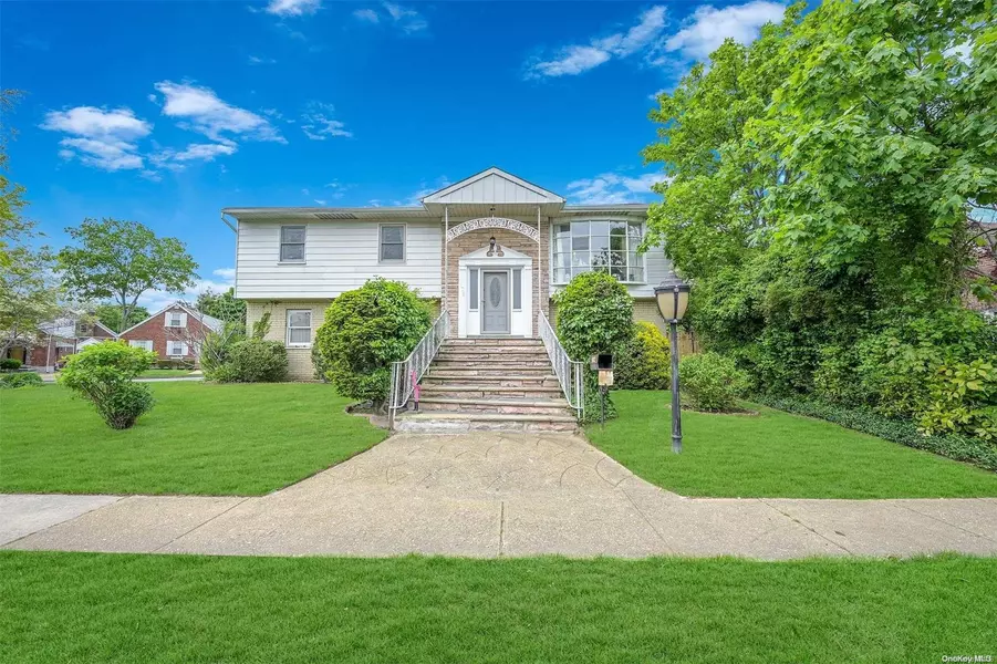 172 Roberta ST, Valley Stream, NY 11580