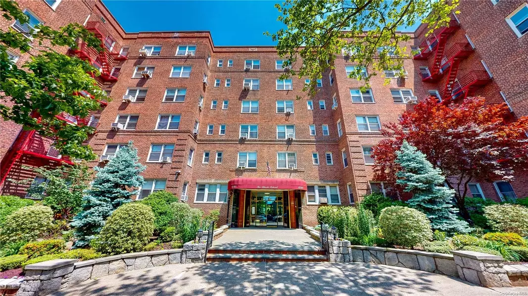 63-61 99th ST #7E, Rego Park, NY 11374