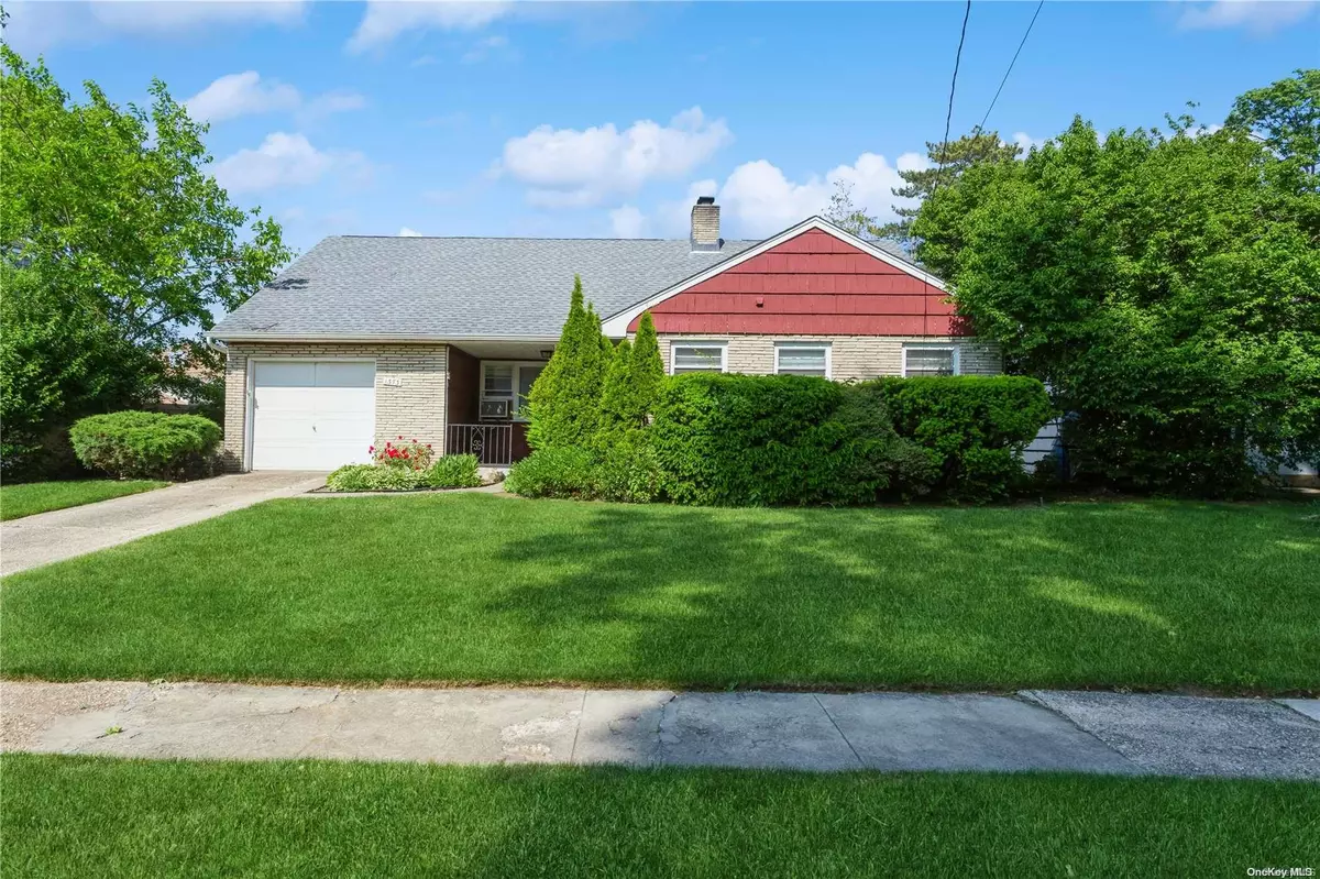 North Baldwin, NY 11510,1373 Berkley ST