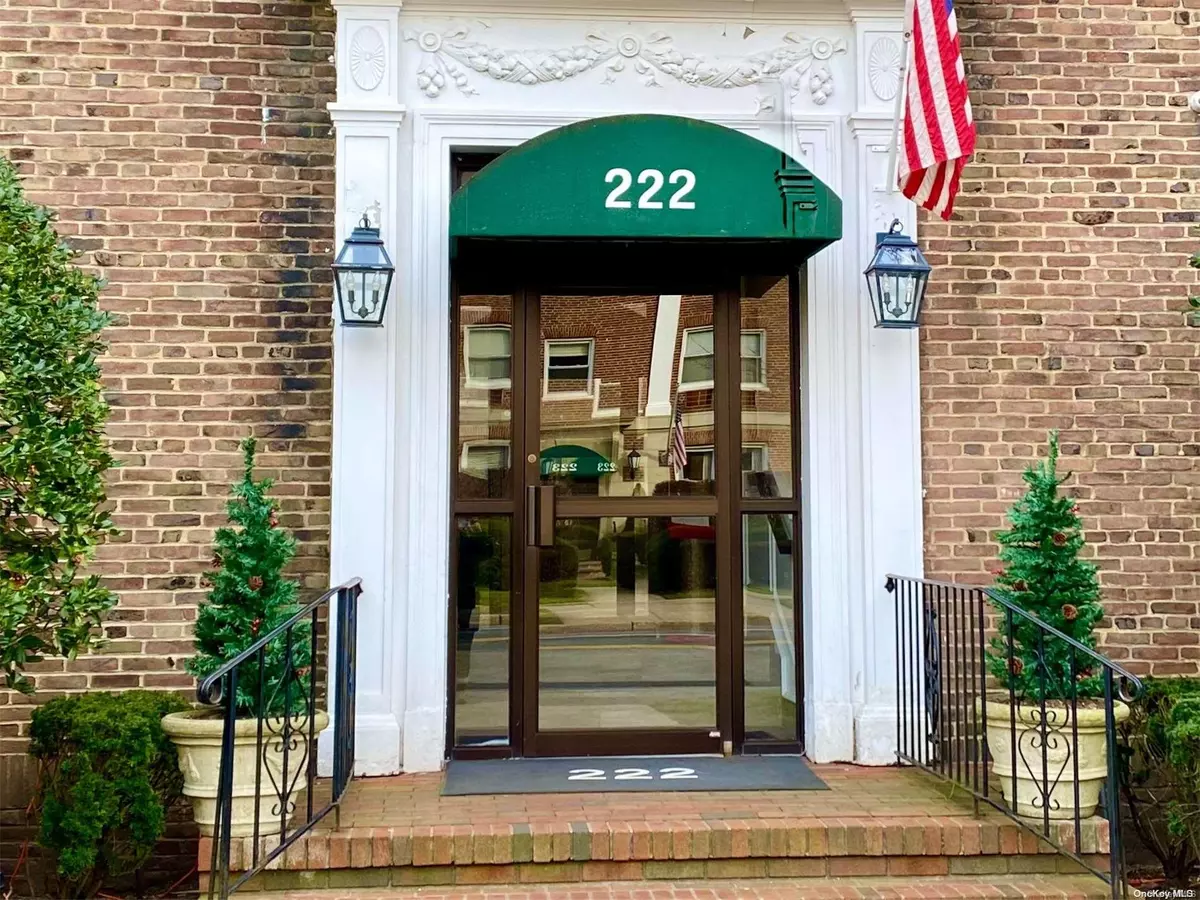 Garden City, NY 11530,222 7th ST #3F