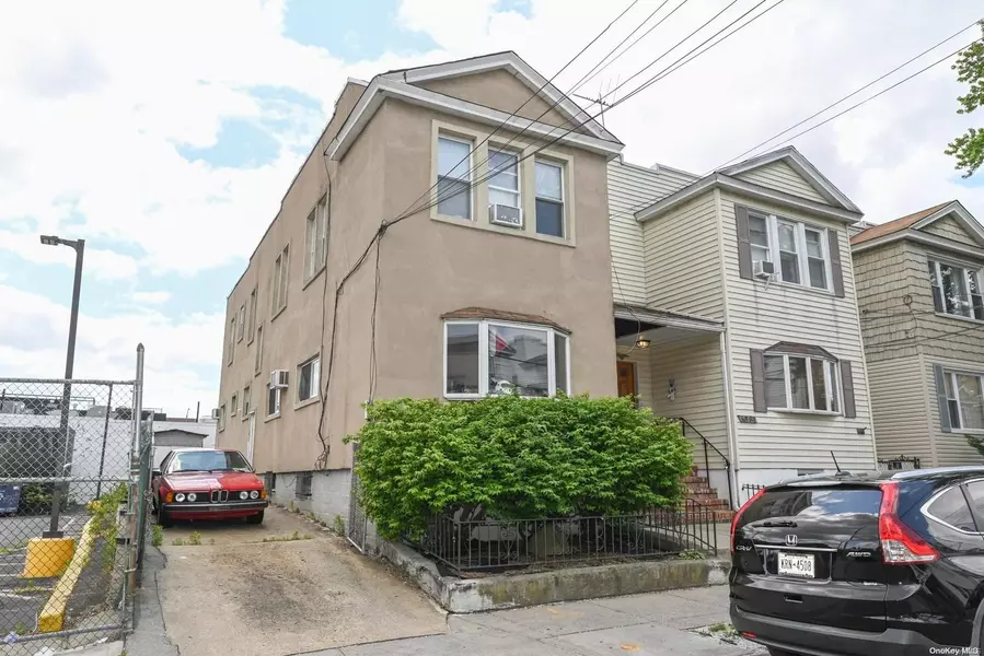 60-98 60th RD, Maspeth, NY 11378