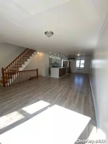 Woodside, NY 11377,48-42 58th LN