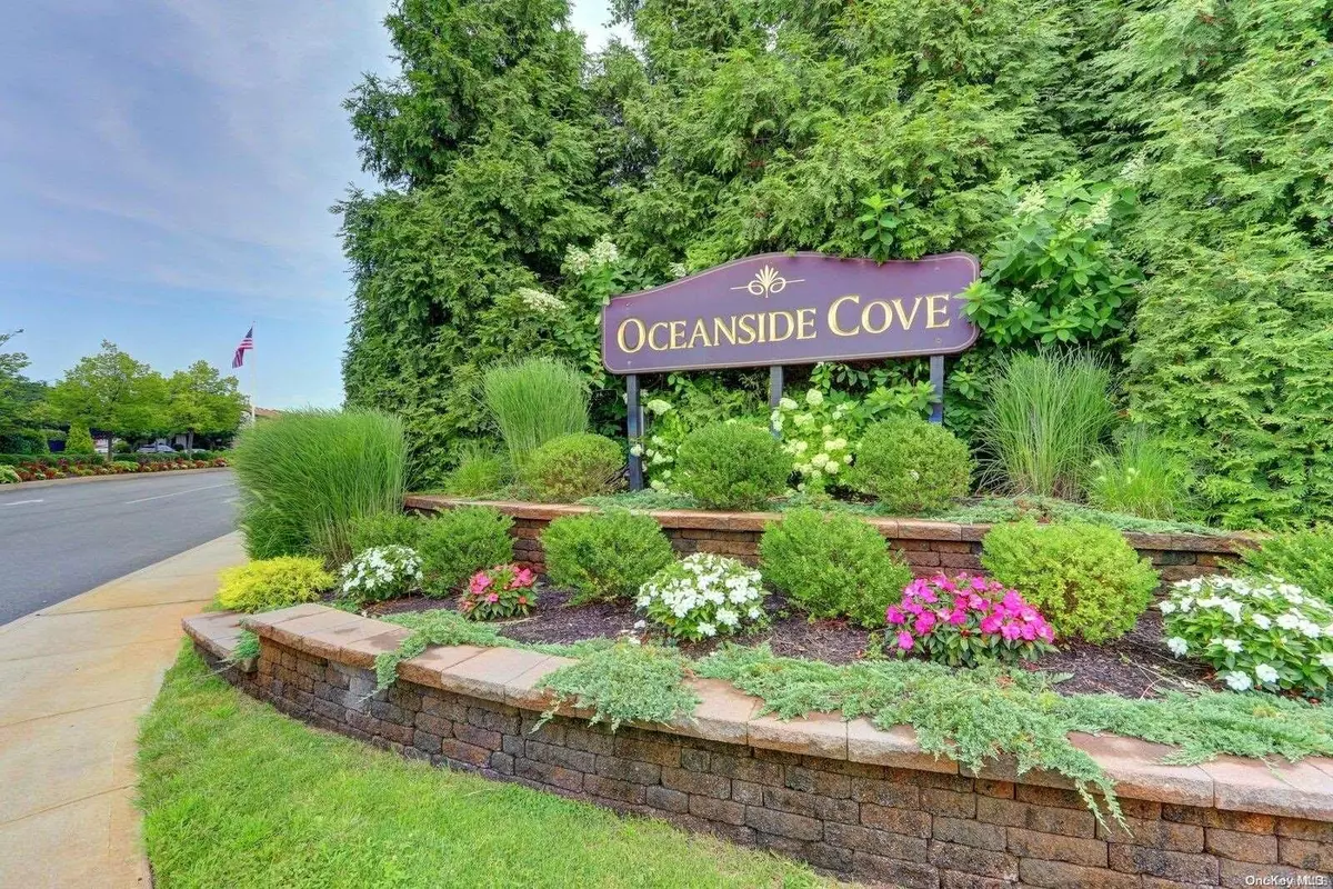 Oceanside, NY 11572,100 Daly BLVD #909