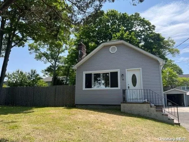 Rocky Point, NY 11778,51 Locust DR